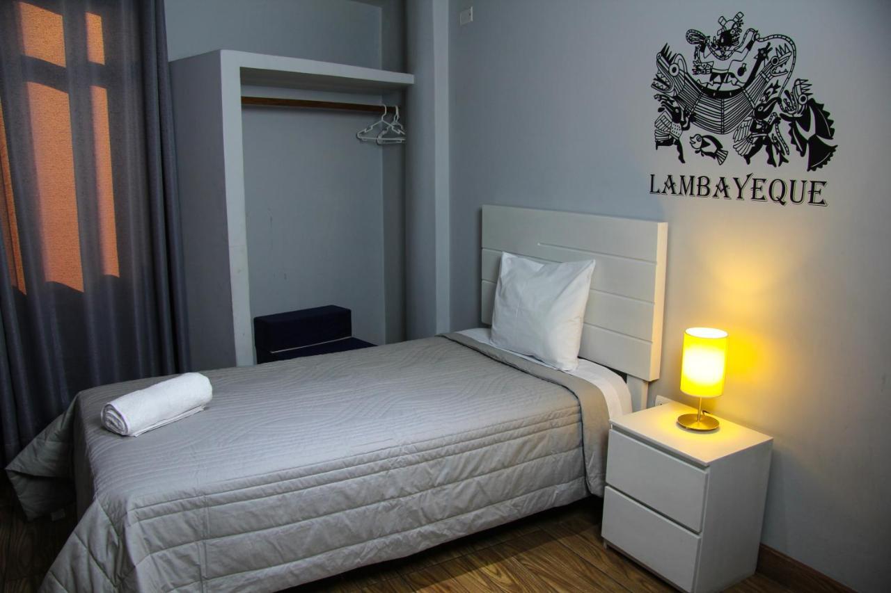Lima Airport Tampu B&B Bagian luar foto