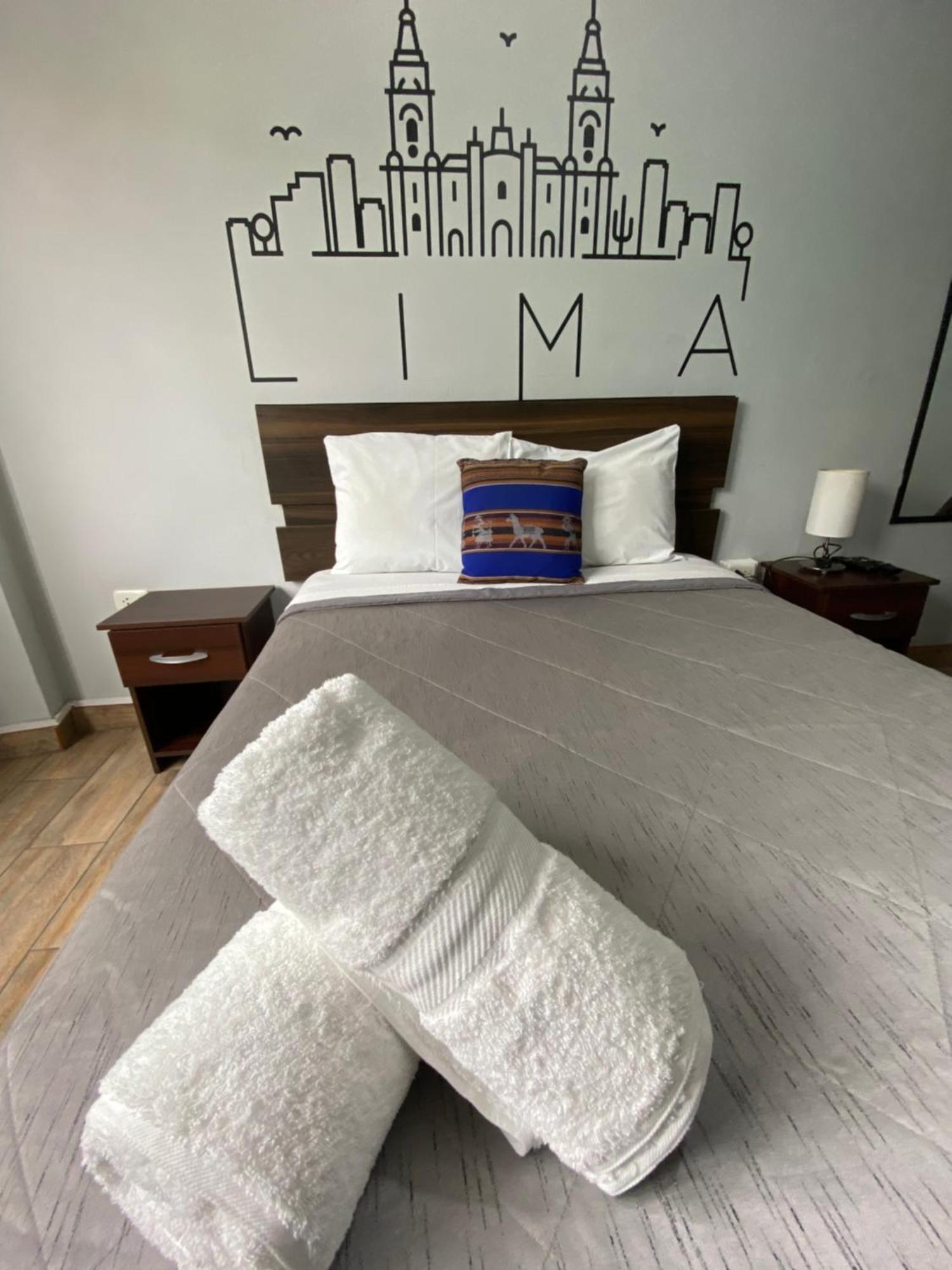 Lima Airport Tampu B&B Bagian luar foto