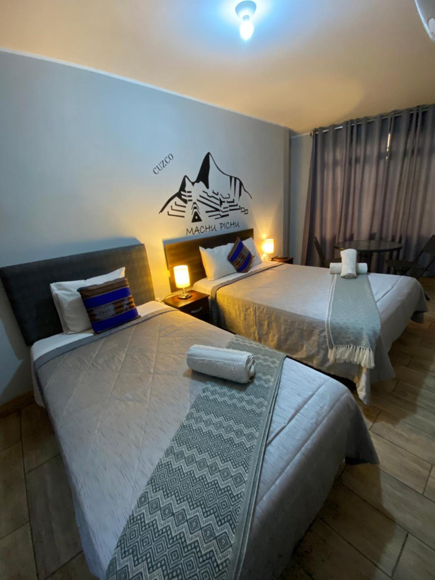 Lima Airport Tampu B&B Bagian luar foto