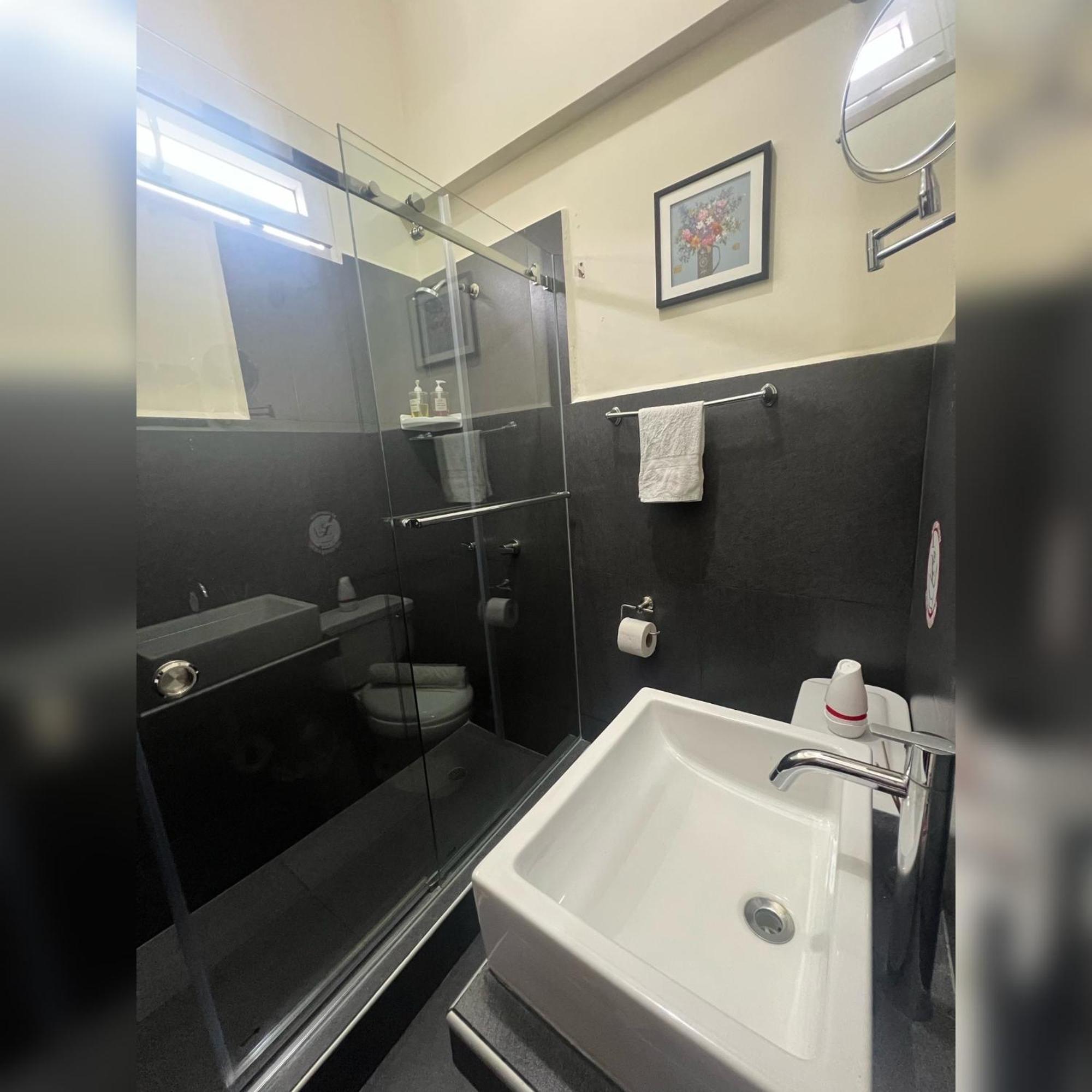 Lima Airport Tampu B&B Bagian luar foto