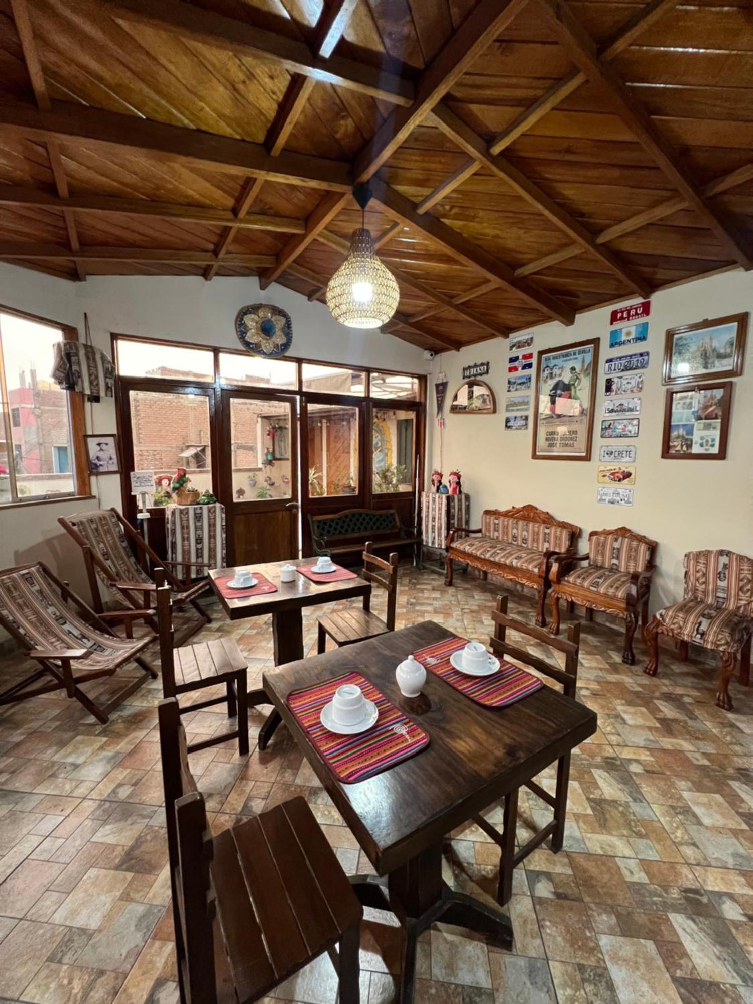 Lima Airport Tampu B&B Bagian luar foto