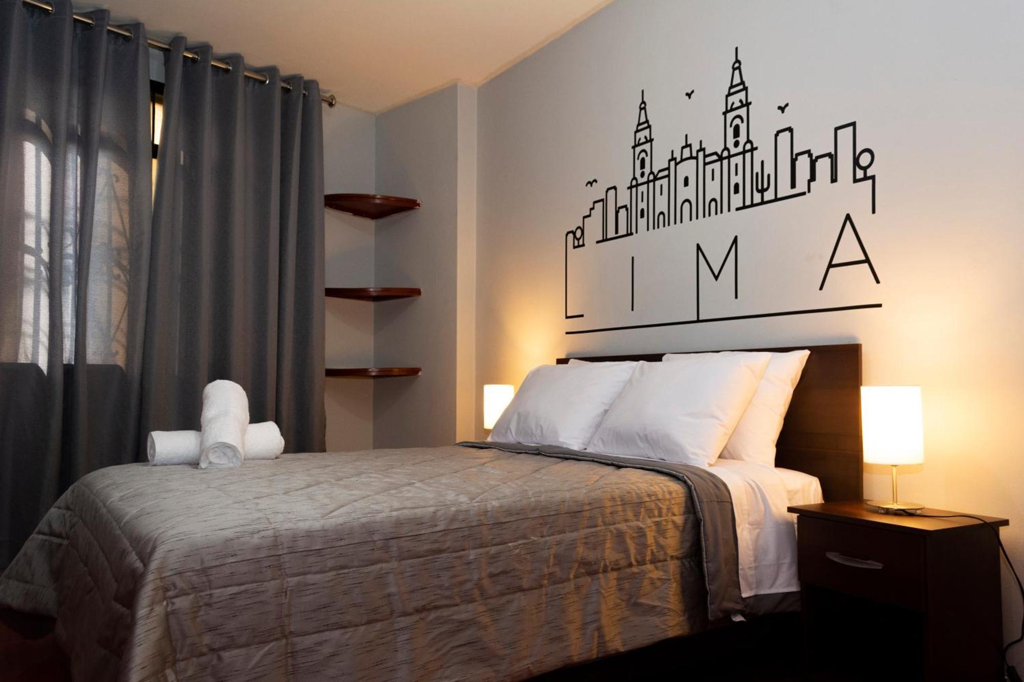 Lima Airport Tampu B&B Bagian luar foto